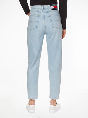 Tommy Jeans dámské světle modré džíny MOM JEAN  - 27/30 (1AB)