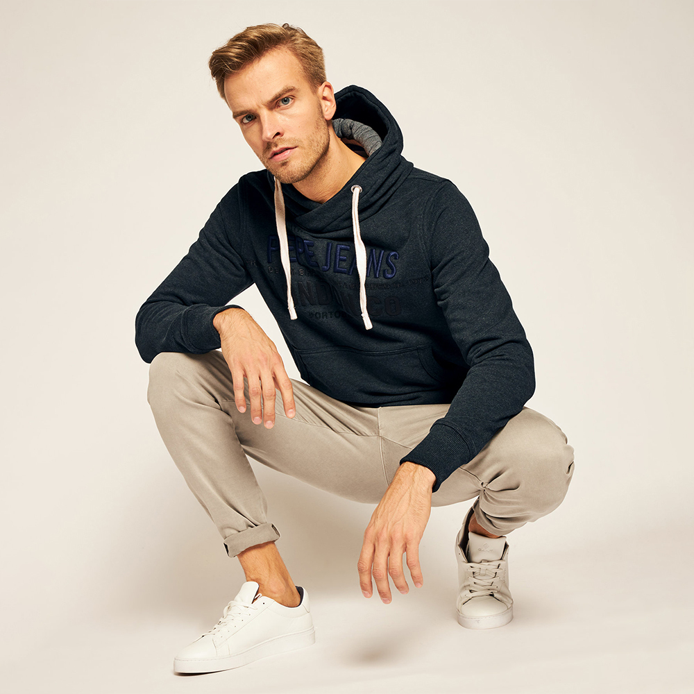 detail Pepe Jeans pánská černá mikina