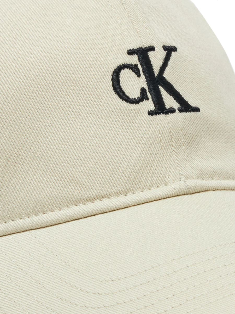 detail Calvin Klein dámská bílá kšiltovka