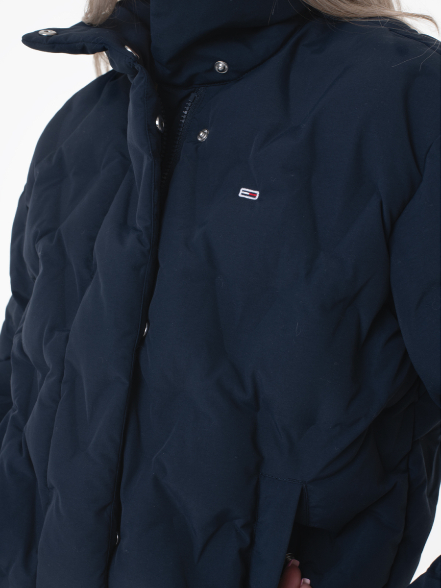 detail Tommy Jeans dámská tmavě modrá bunda