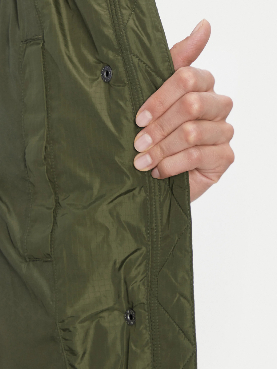 detail Tommy Jeans dámská khaki bunda