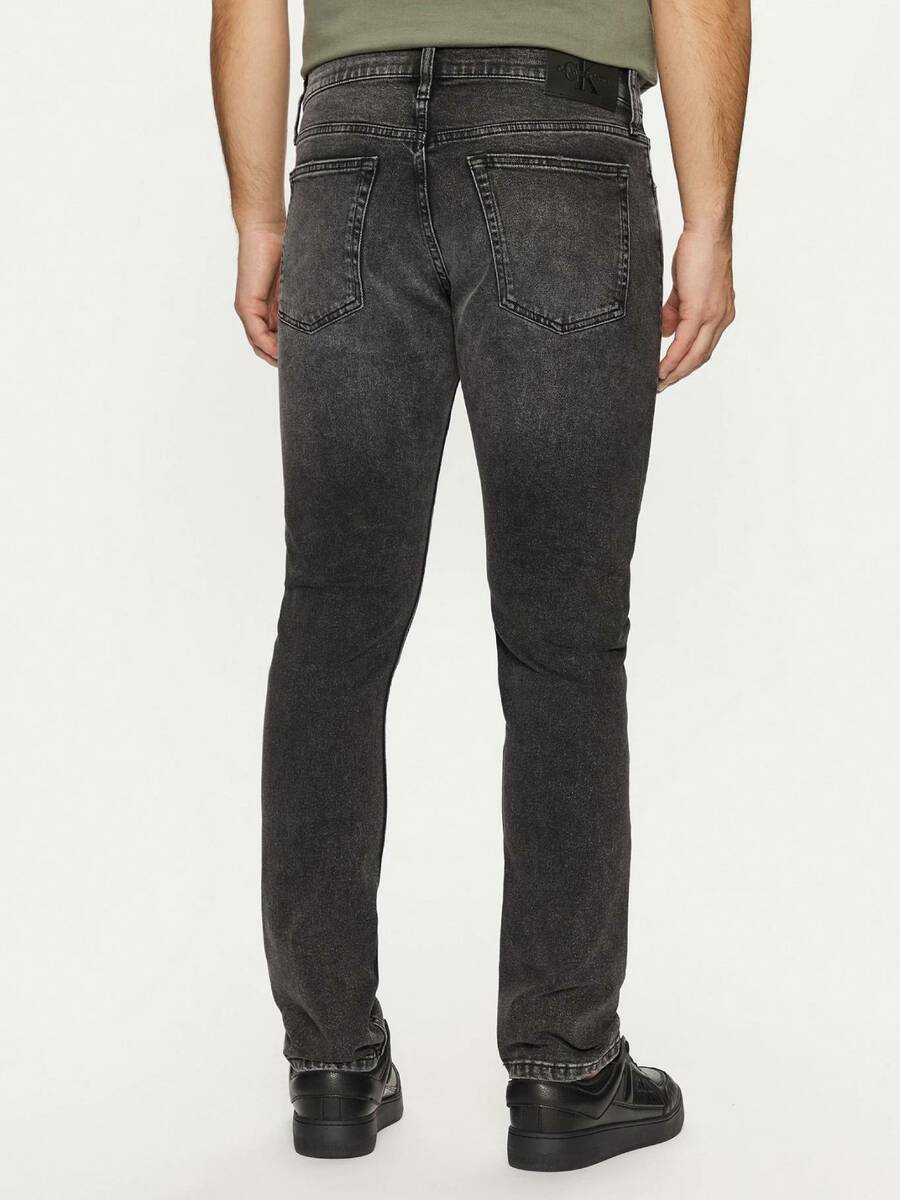 detail Calvin Klein pánské šedé džíny