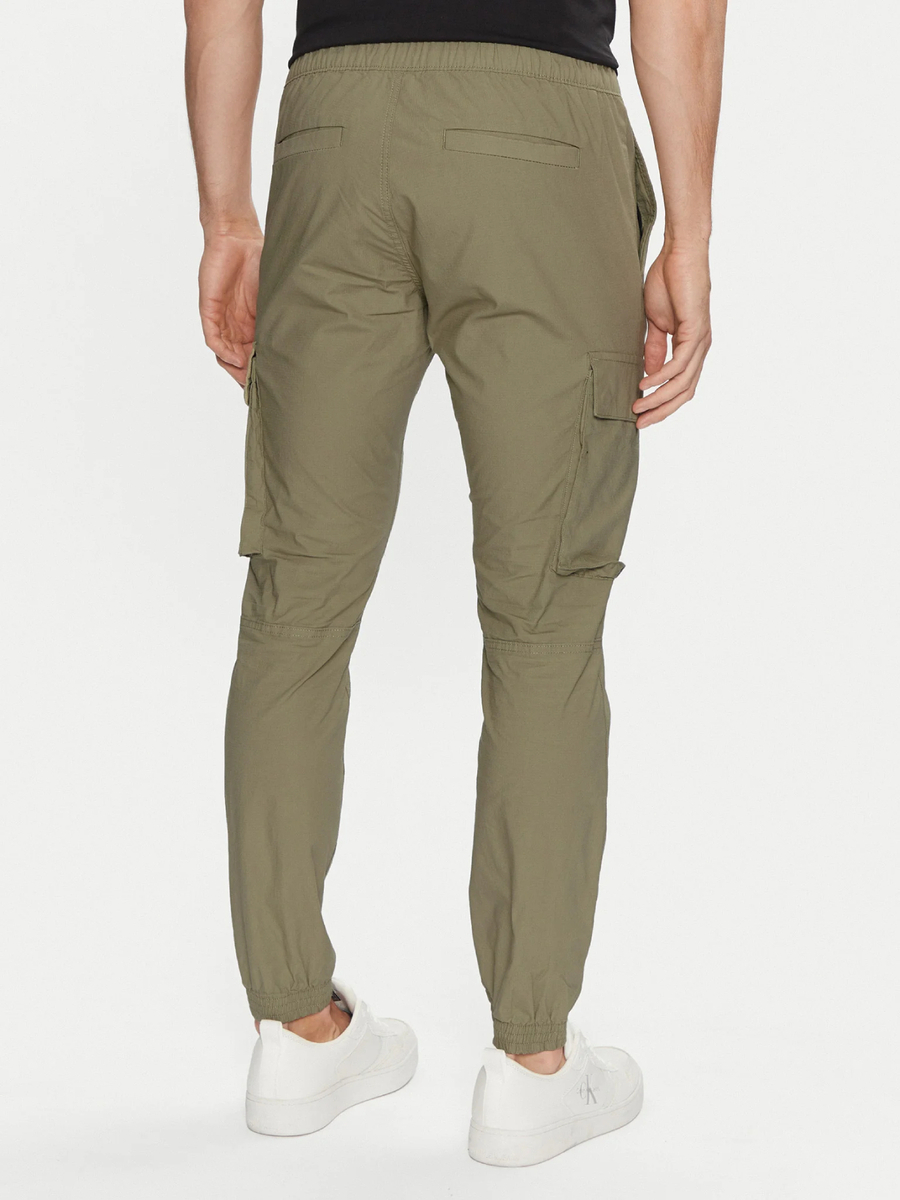 detail Calvin Klein pánské khaki cargo kalhoty