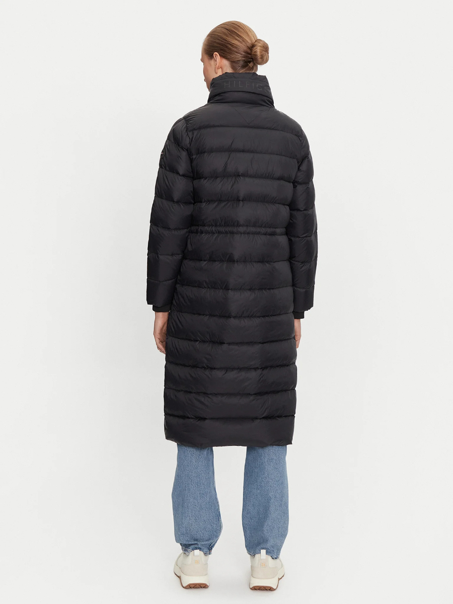 detail Tommy Hilfiger dámská černá bunda