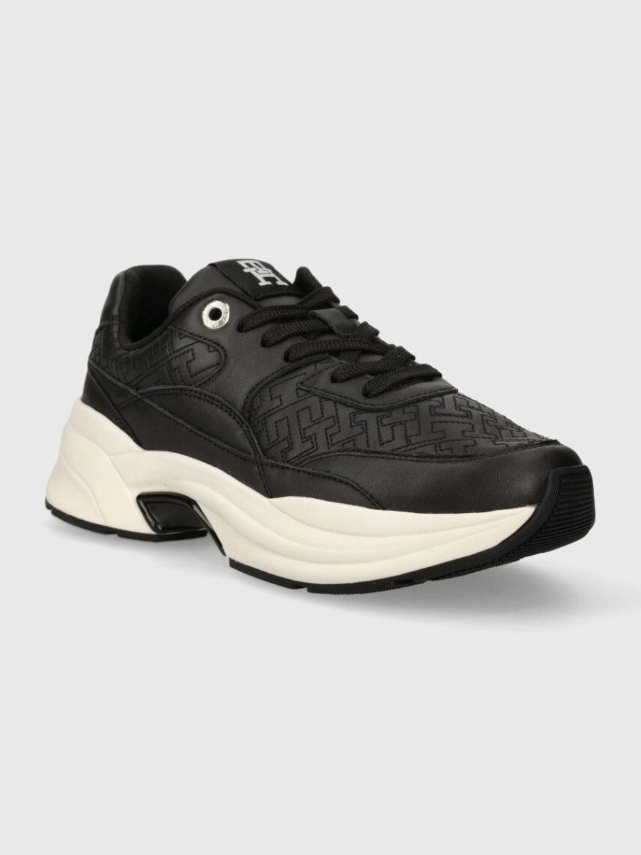 detail Tommy Hilfiger dámské černé tenisky Chunky