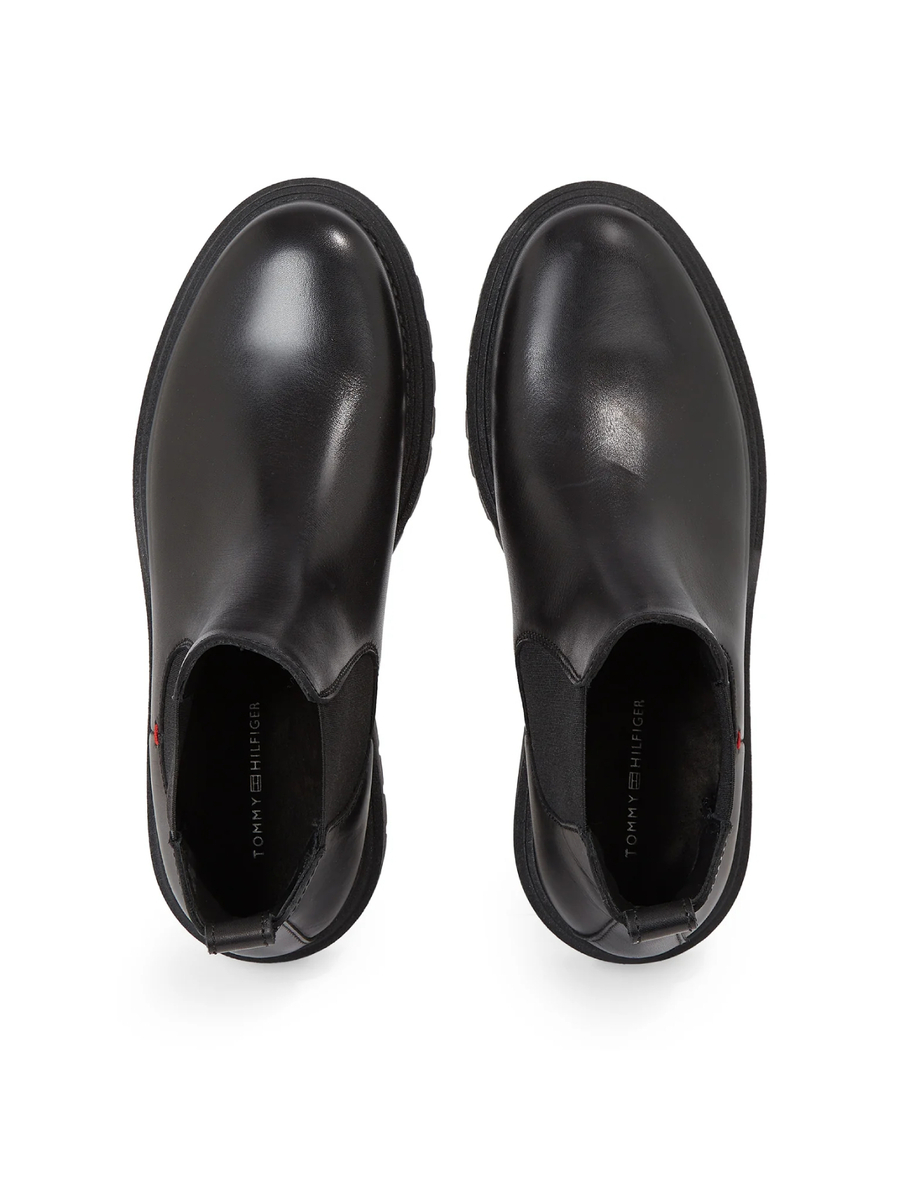 detail Tommy Hilfiger pánské černé boty