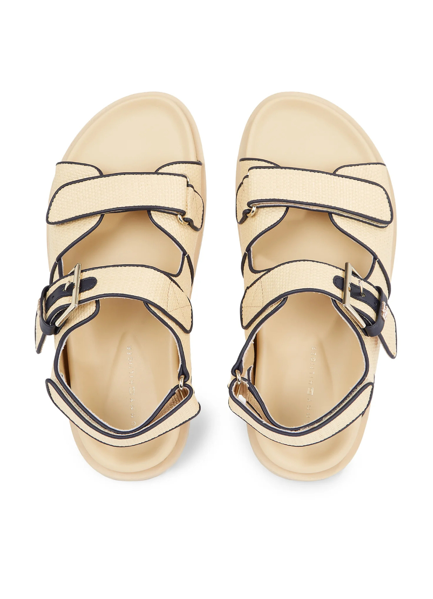 detail Tommy Hilfiger dámské béžové sandály