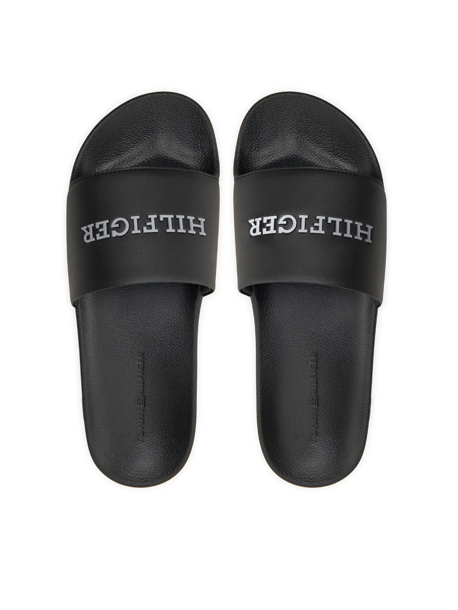 detail Tommy Hilfiger pánské černé pantofle