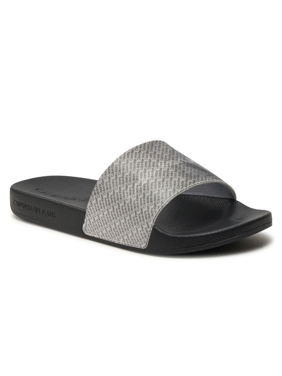 detail Calvin Klein dámské šedočerné pantofle