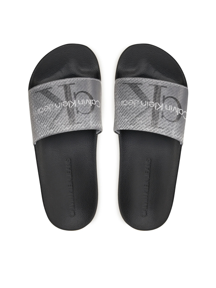 detail Calvin Klein dámské šedočerné pantofle