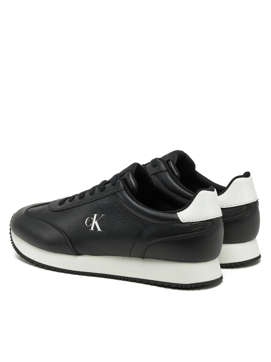 detail Calvin Klein pánské černé tenisky