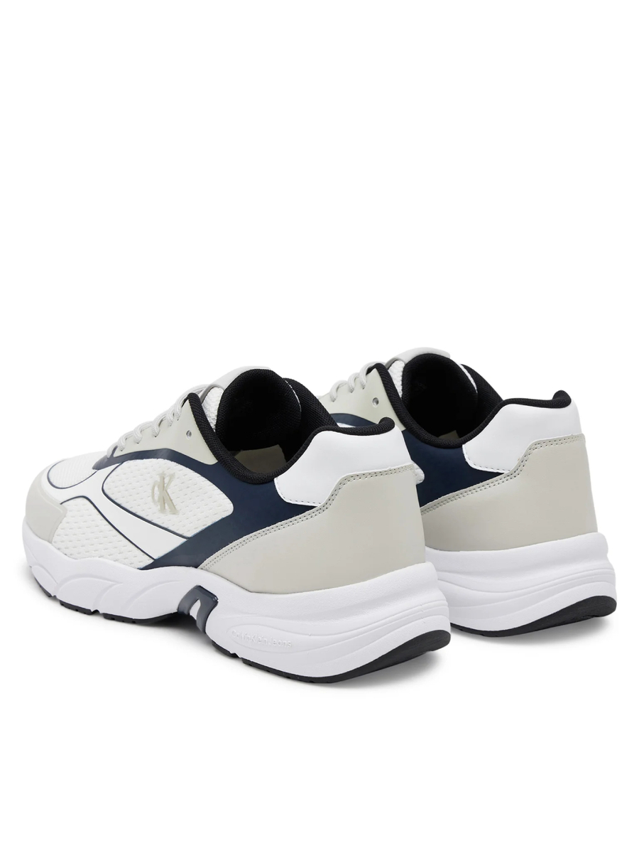 detail Calvin Klein pánské bílé tenisky