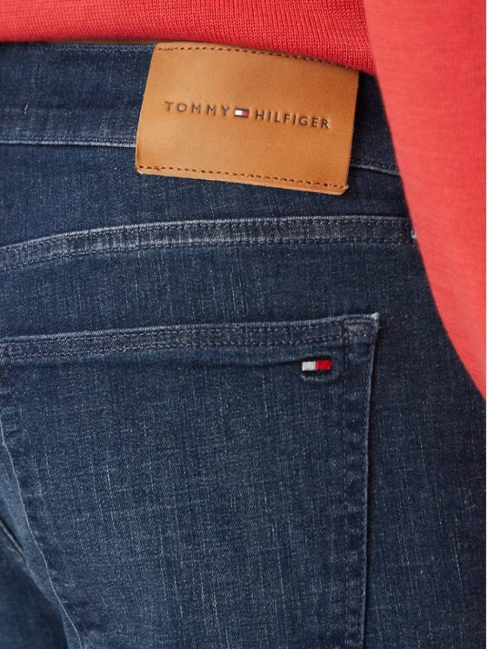 detail Tommy Hilfiger pánské modré džíny
