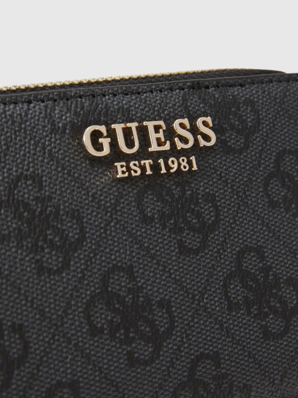 detail Guess dámská šedá peněženka