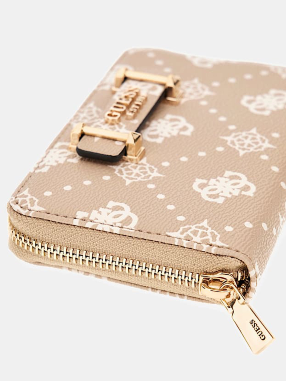 detail Guess dámská béžová peněženka