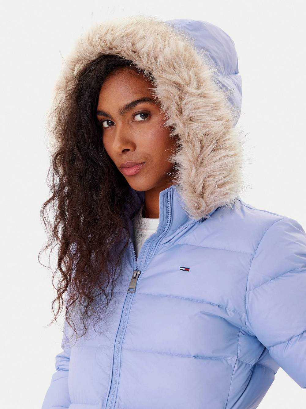 detail Tommy Jeans dámská světle fialová bunda