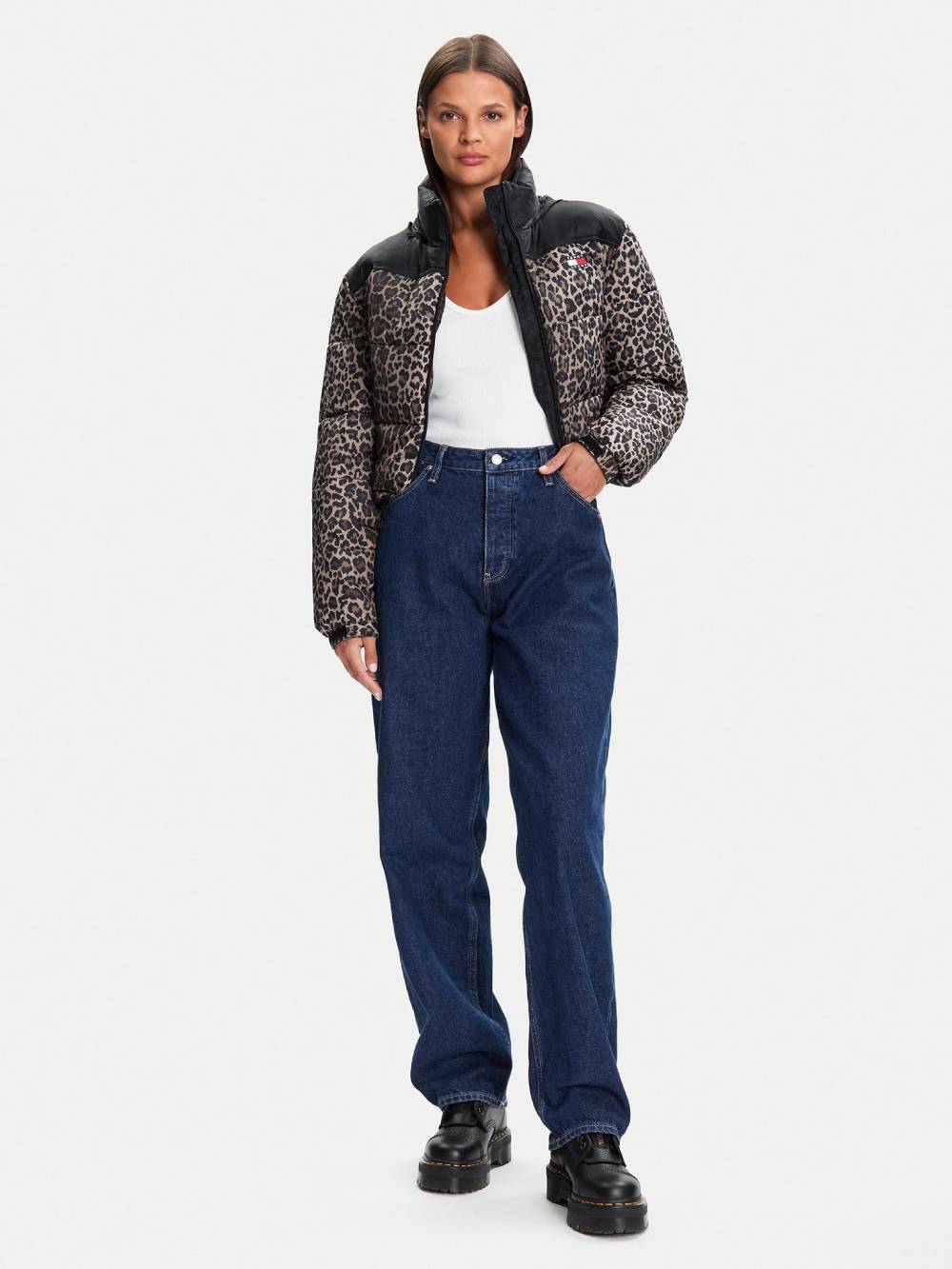 detail Tommy Jeans dámská vzorovaná zimní bunda