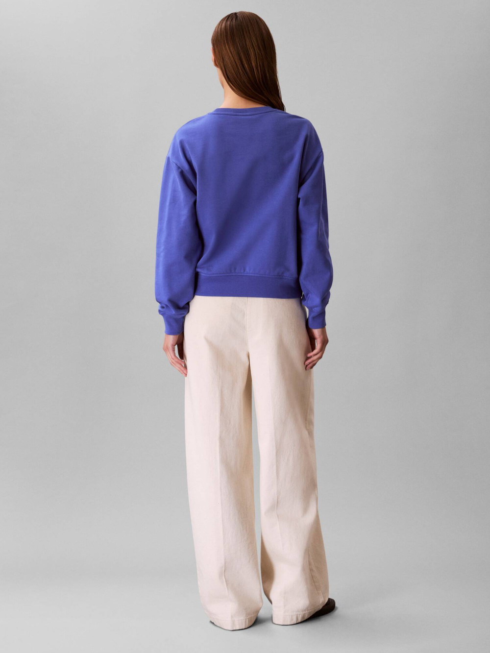 detail Calvin Klein dámská modrá mikina 