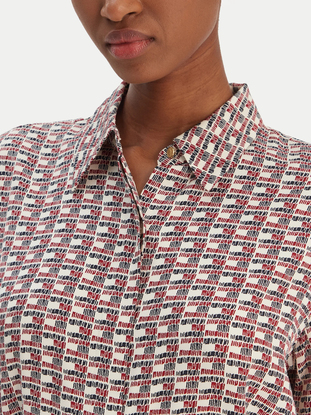 detail Tommy Hilfiger dámská barevná košile