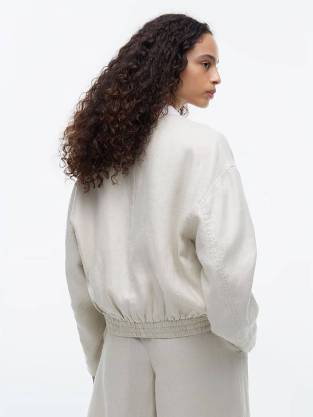 detail Tommy Hilfiger dámský lněný bomber