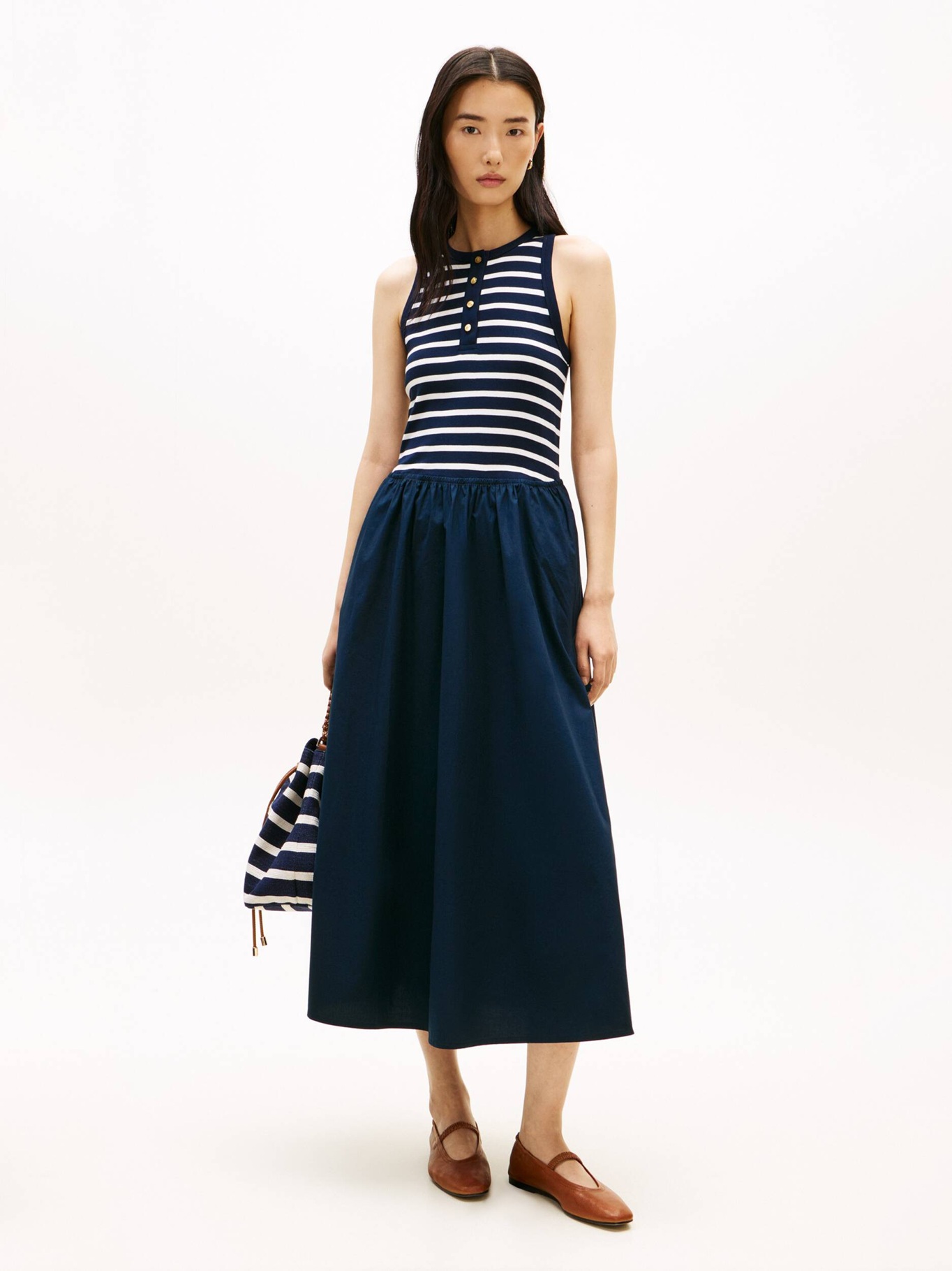 detail Tommy Hilfiger dámské tmavě modré šaty