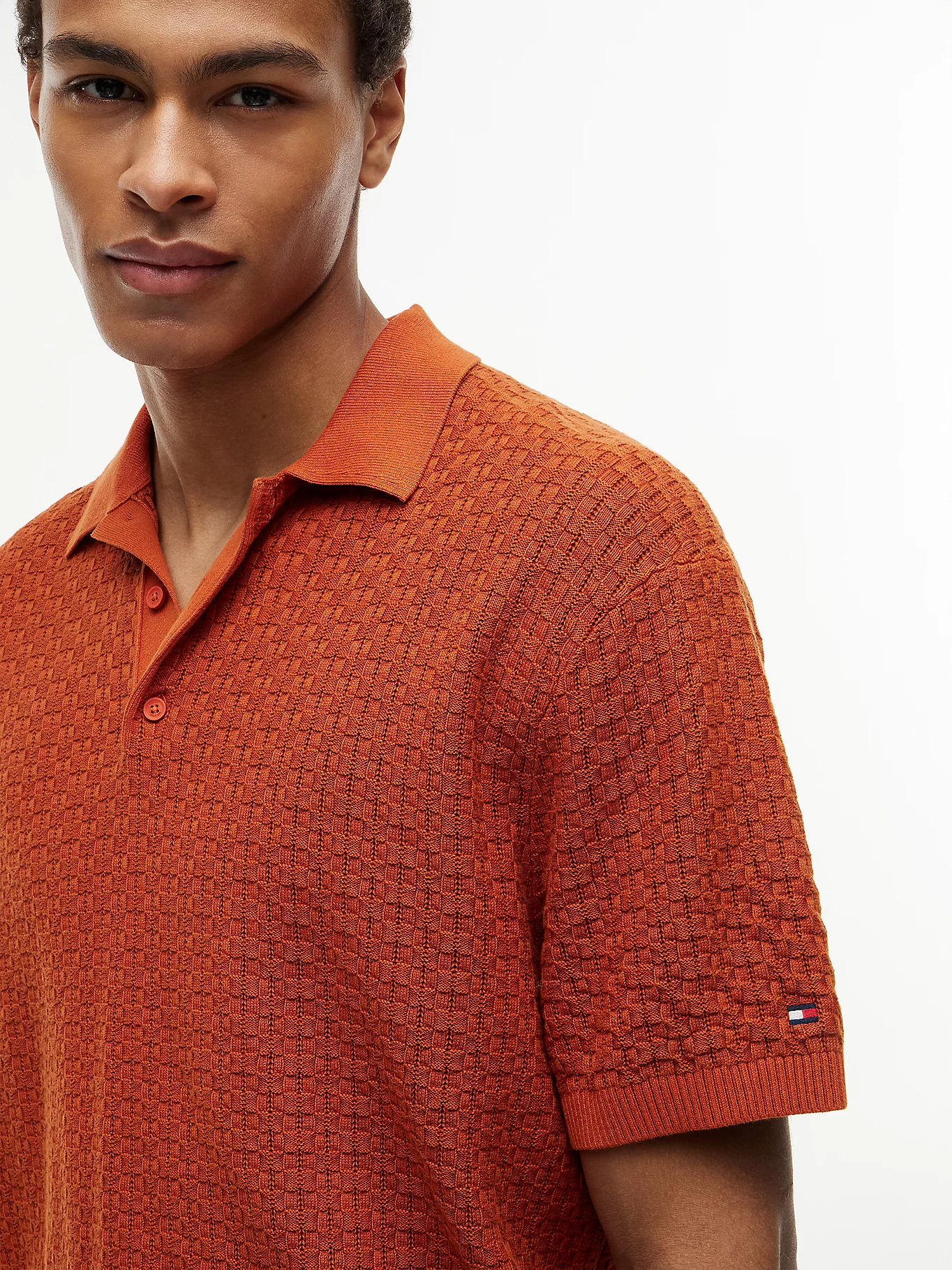 detail Tommy Hilfiger pánské oranžové polo tričko