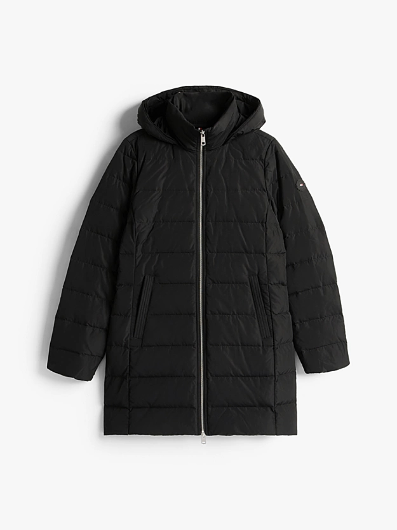 detail Tommy Hilfiger dámská černá péřová bunda