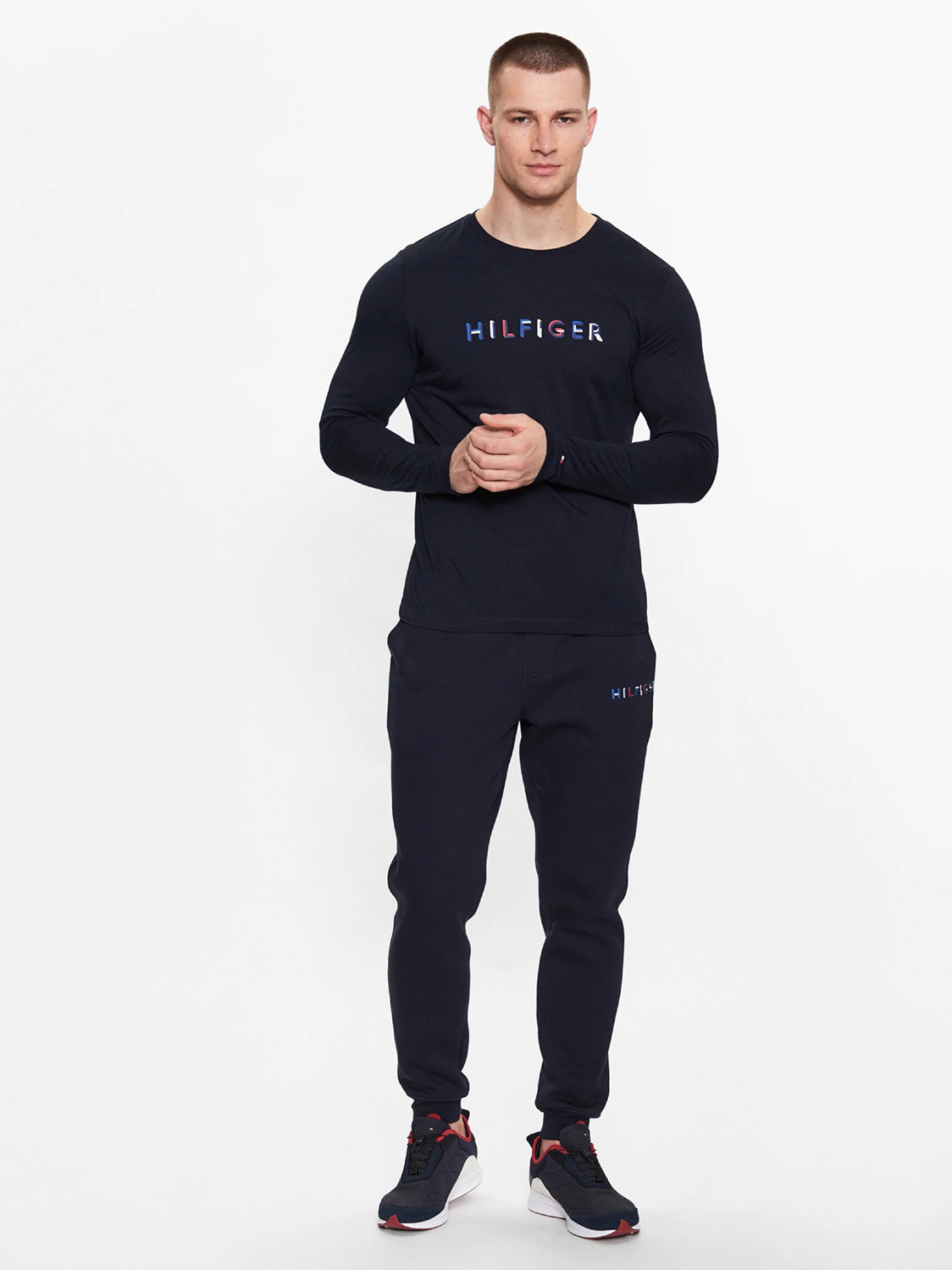 detail Tommy Hilfiger pánské tmavě modré triko