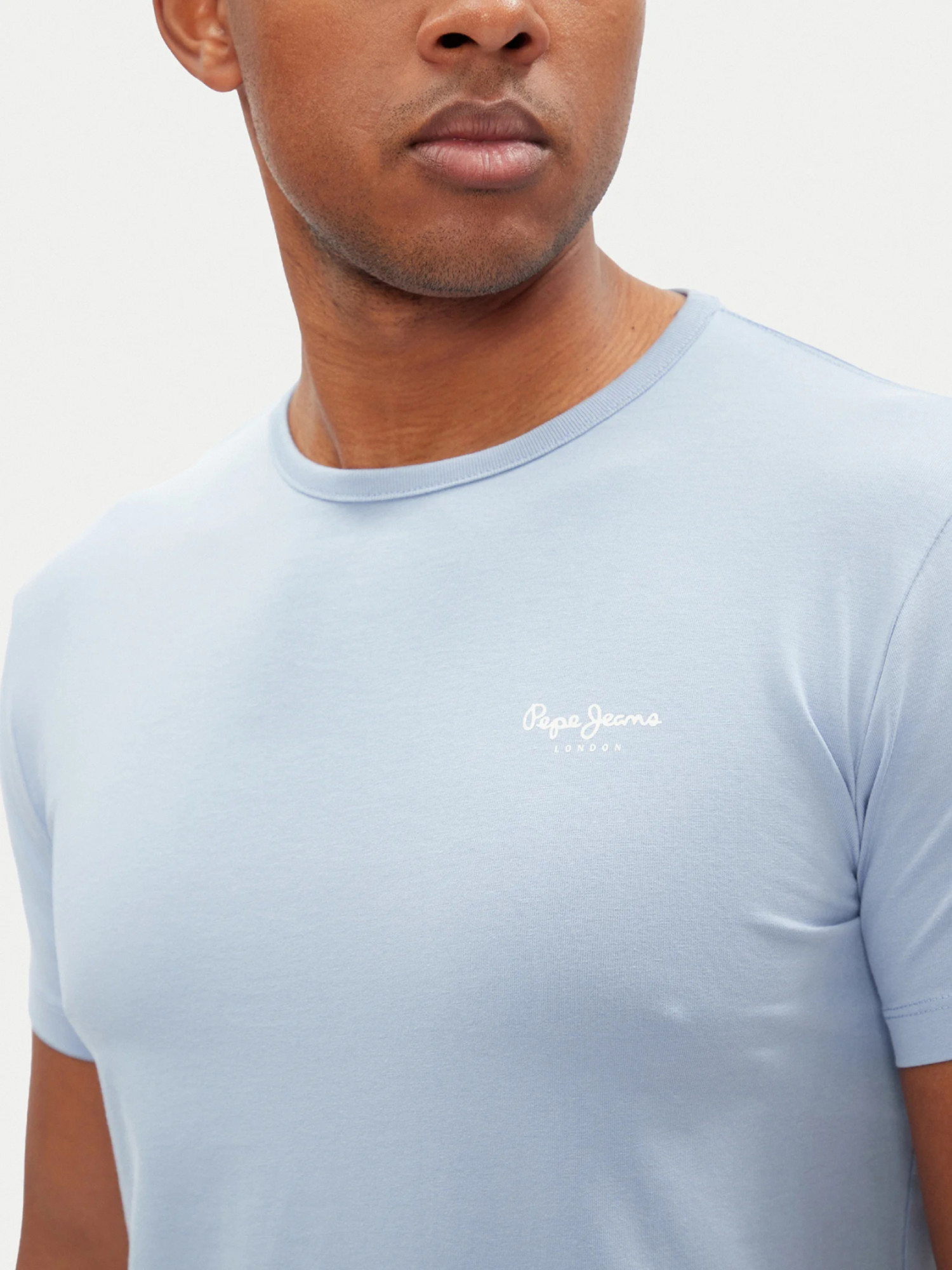 detail Pepe Jeans pánské světle modré tričko Basic