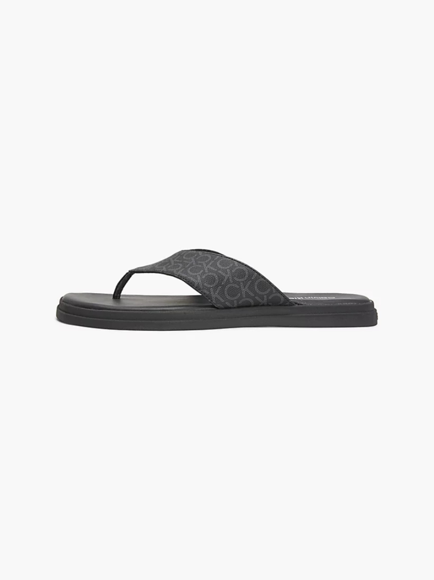 detail Calvin Klein pánské černé žabky