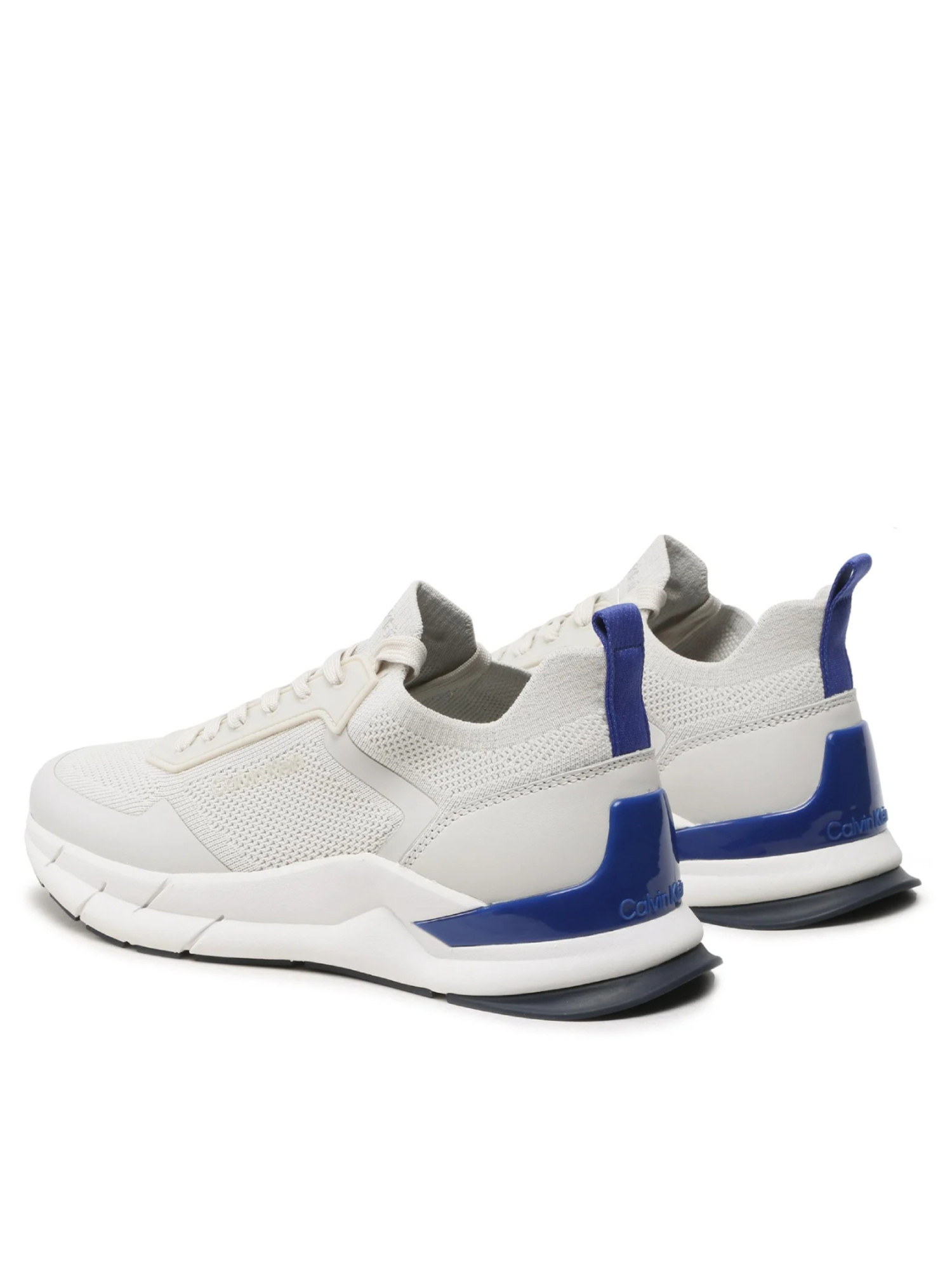 detail Calvin Klein pánské šedé tenisky