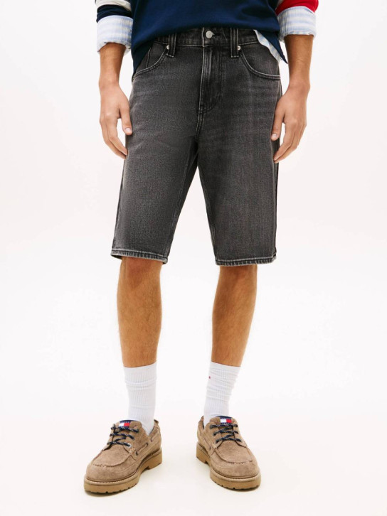 Tommy Jeans pánské šedé džínové kraťasy