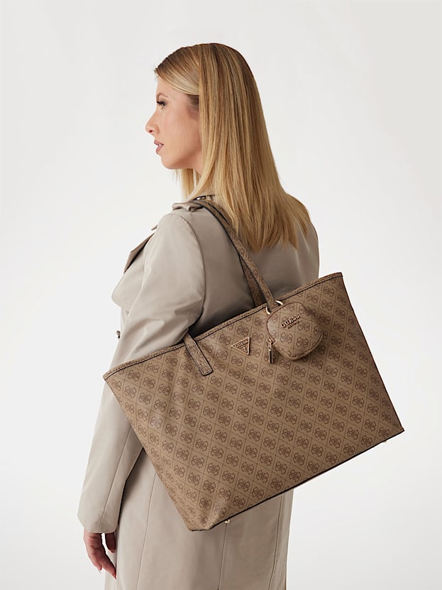detail Guess dámská béžová kabelka