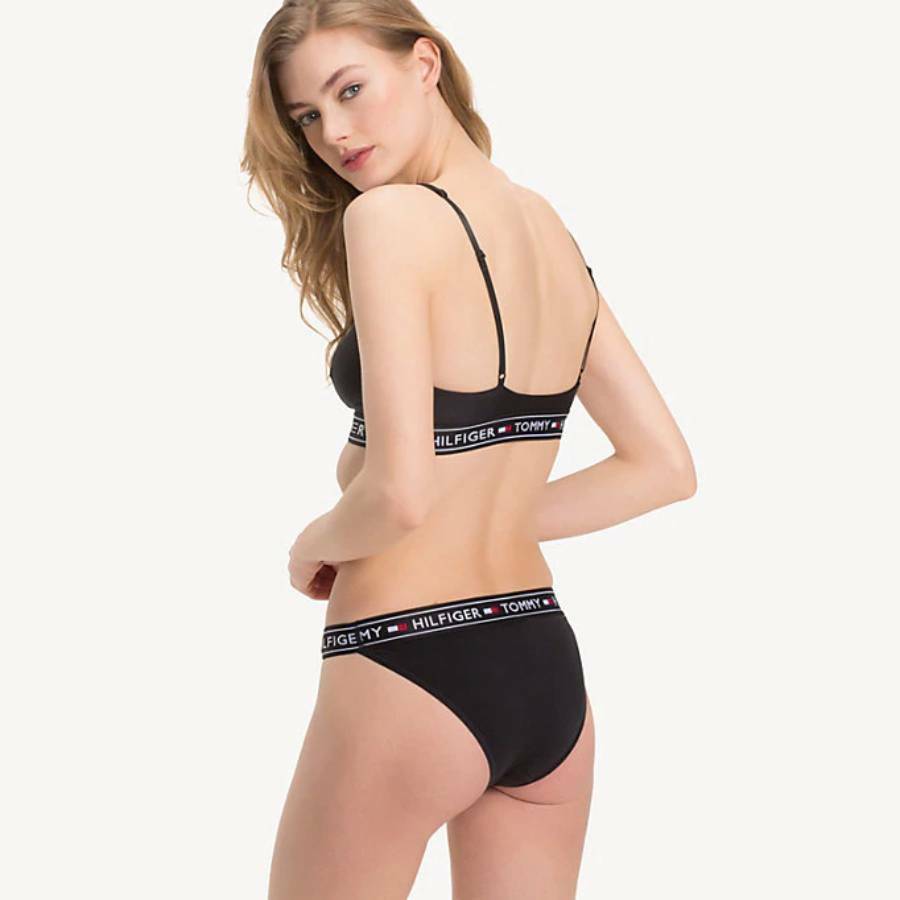 detail Tommy Hilfiger dámská černá podprsenka Triangle Bralette