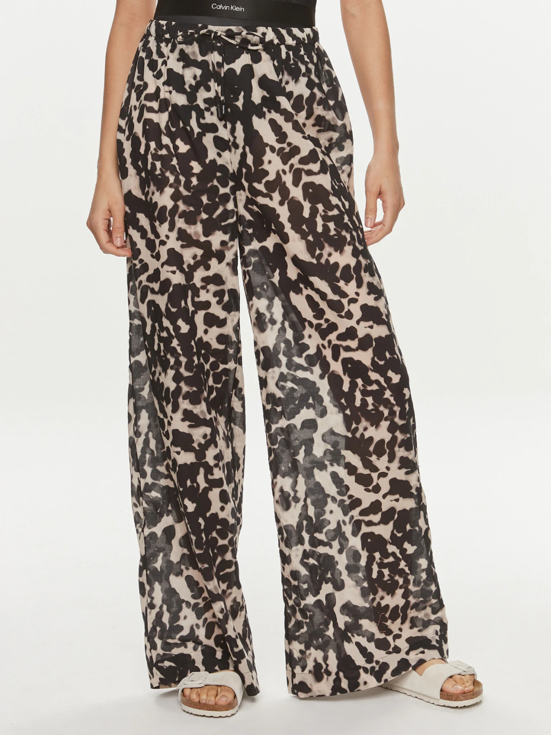 Calvin Klein vzorované plážové kalhoty - XS (0GM)