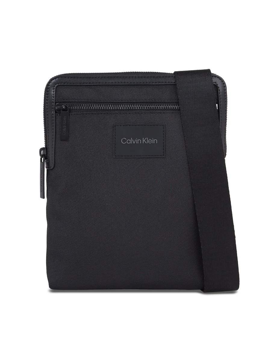 Levně Calvin Klein pánská černá taška přes rameno - OS (BEH)
