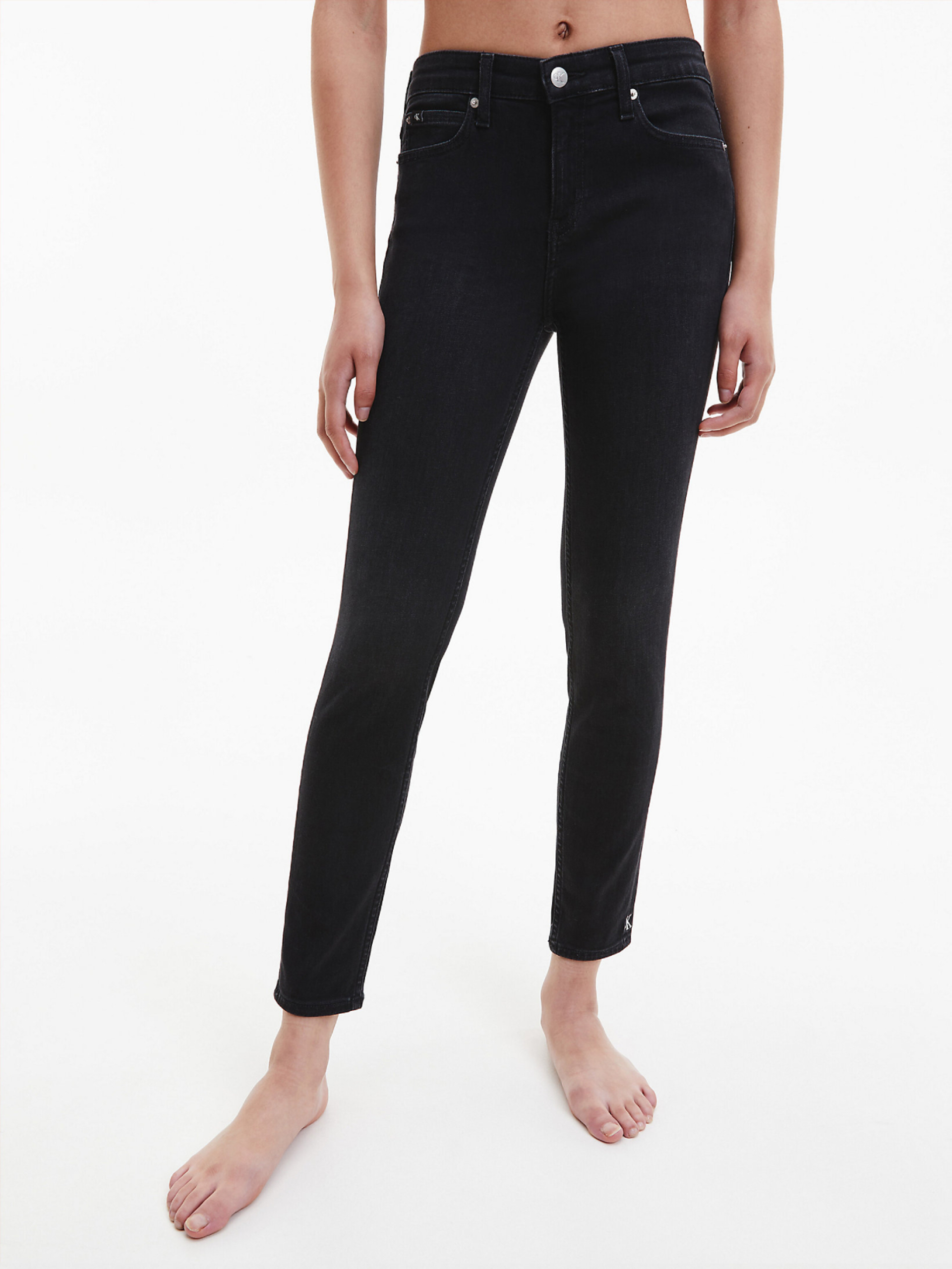 Calvin Klein dámské černé džíny - 25/30 (1BY)