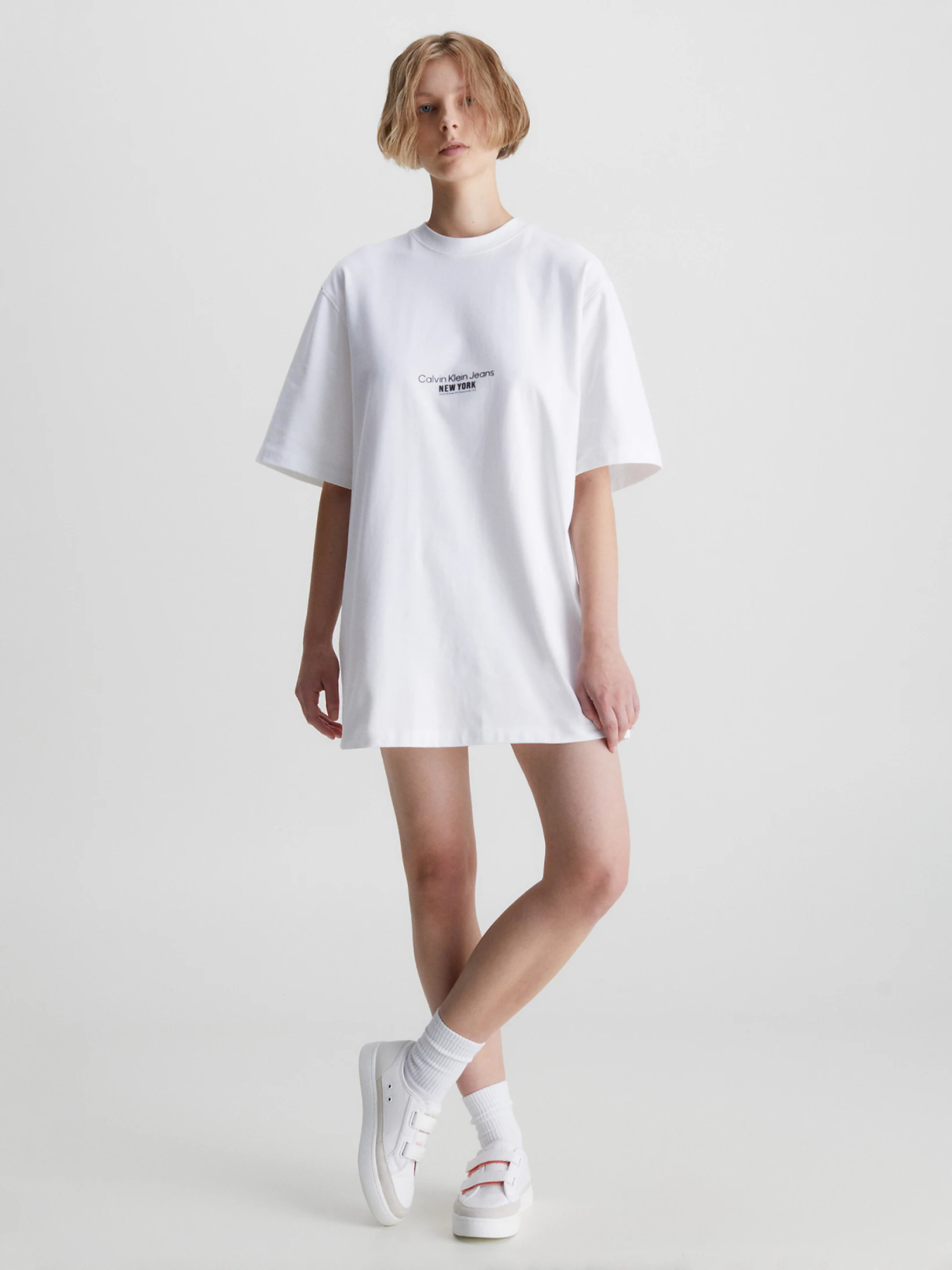 Calvin Klein dámské bílé šaty MOTION FLORAL AW T-SHIRT DRESS - L (YAF)