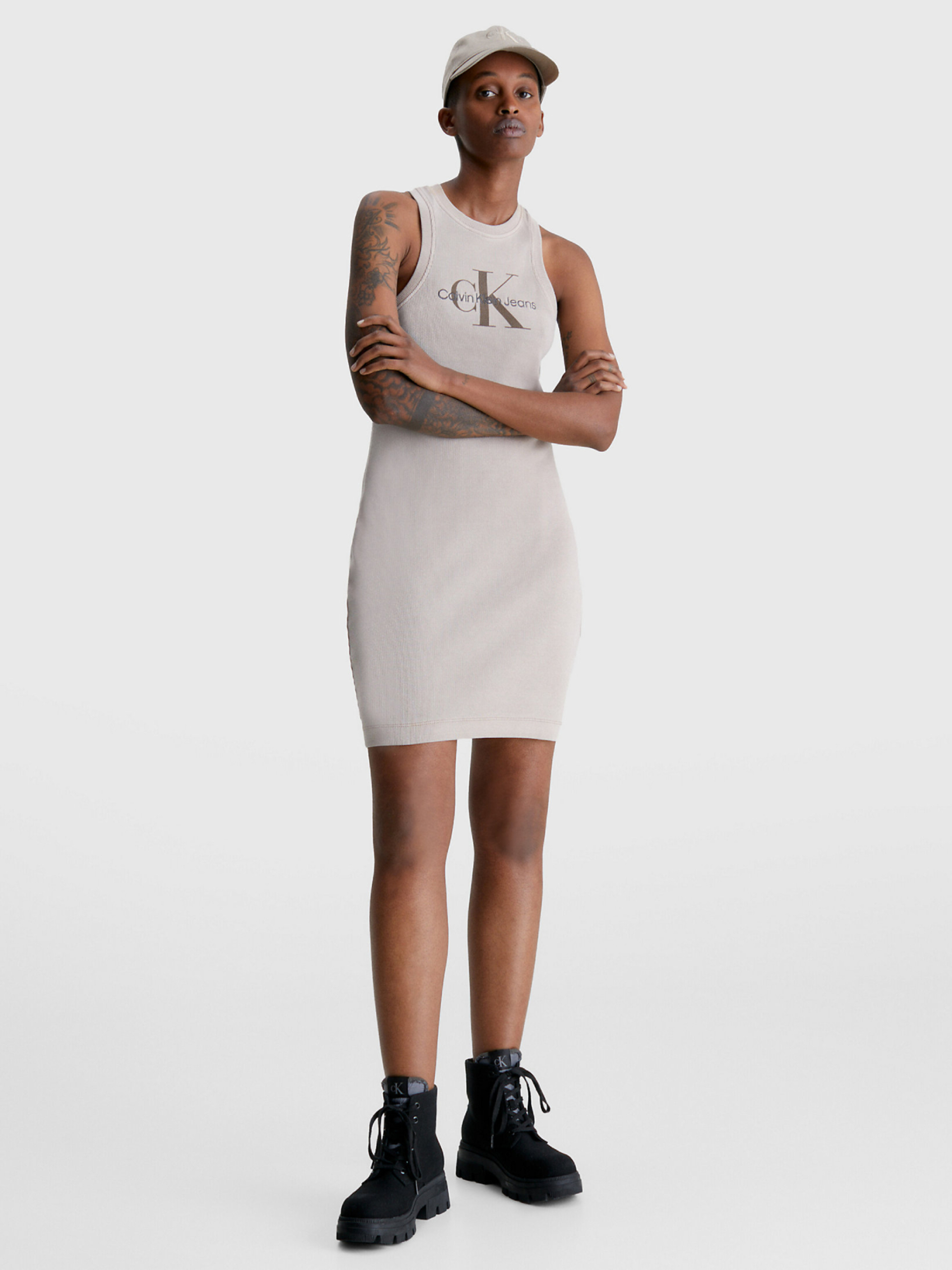 Calvin Klein dámské béžové šaty MINERAL DYE RIB TANK DRESS - L (PE5)