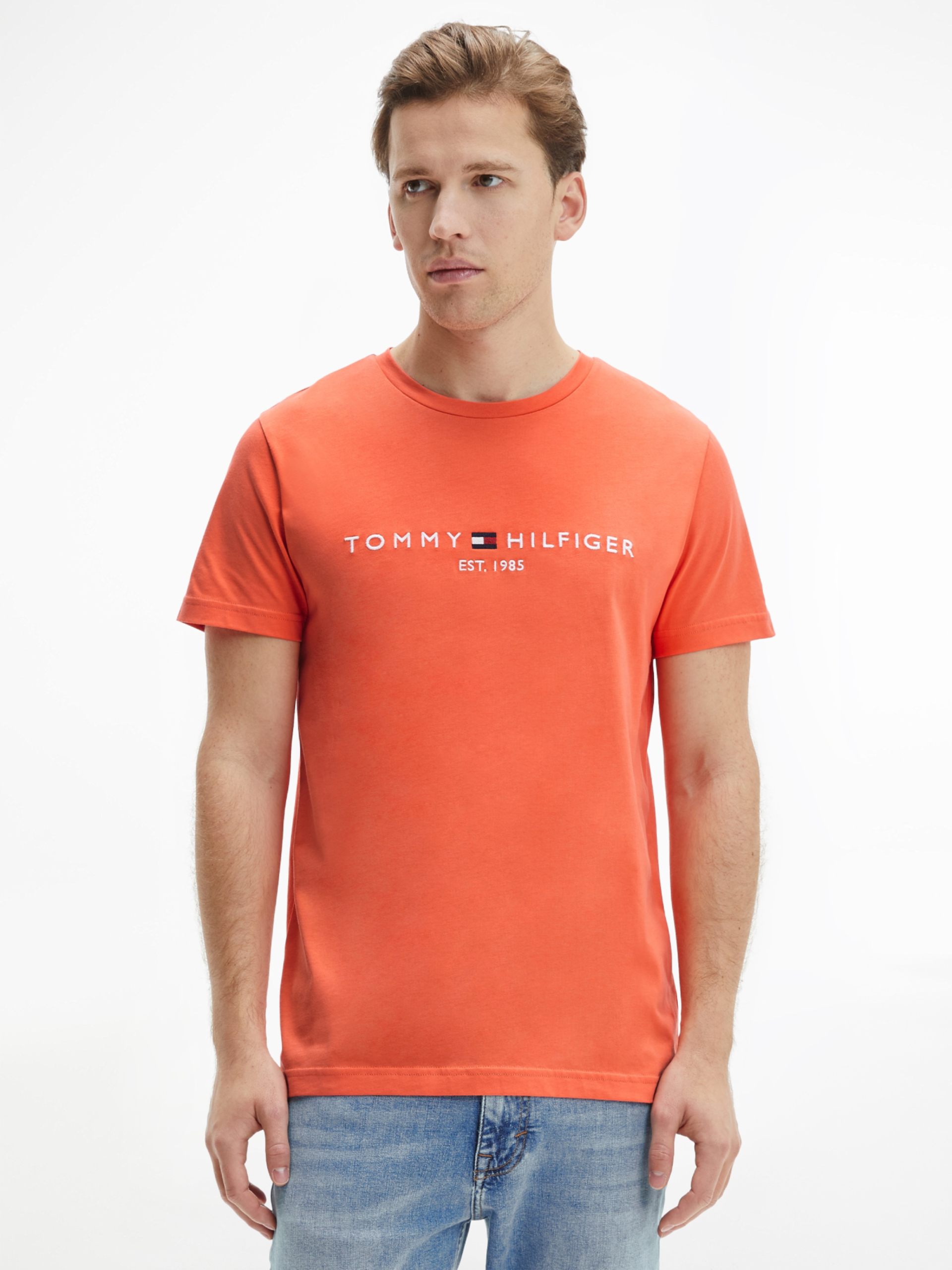 Levně Tommy Hilfiger pánské oranžové triko Logo tee - L (XMV)