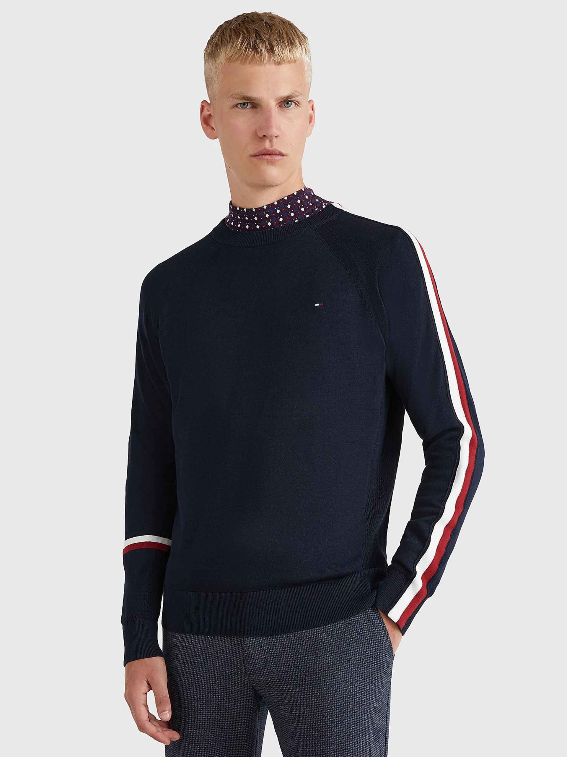 Tommy Hilfiger pánský tmavě modrý svetr Global stripe