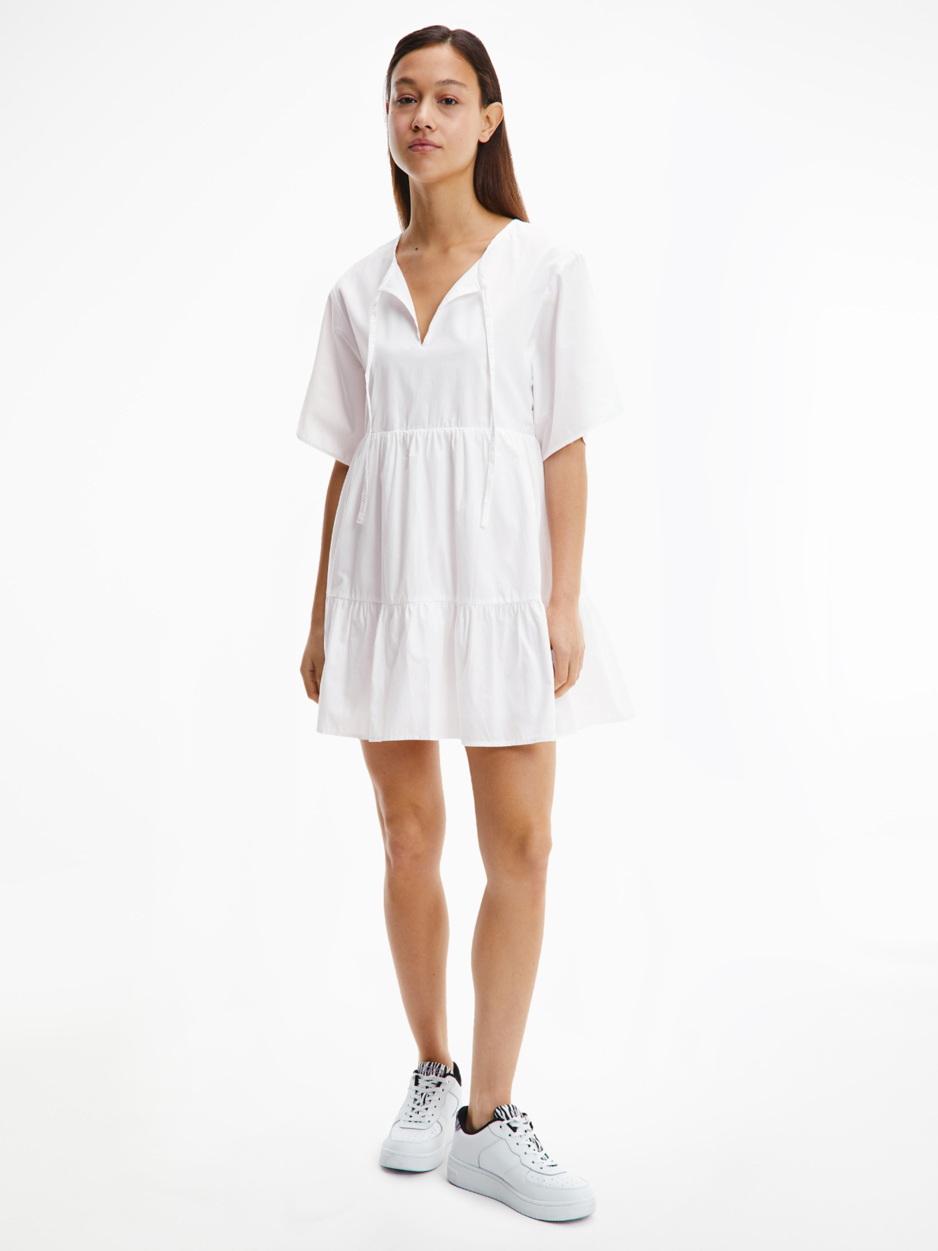 Tommy Jeans dámské bílé šaty TIERED KAFTAN  - S (YBR)