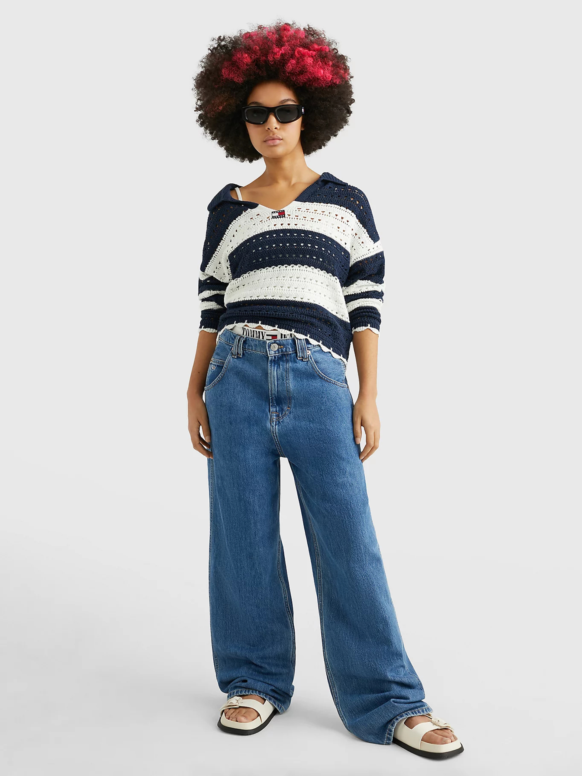 Tommy Jeans modrobílý letní háčkovaný svetr