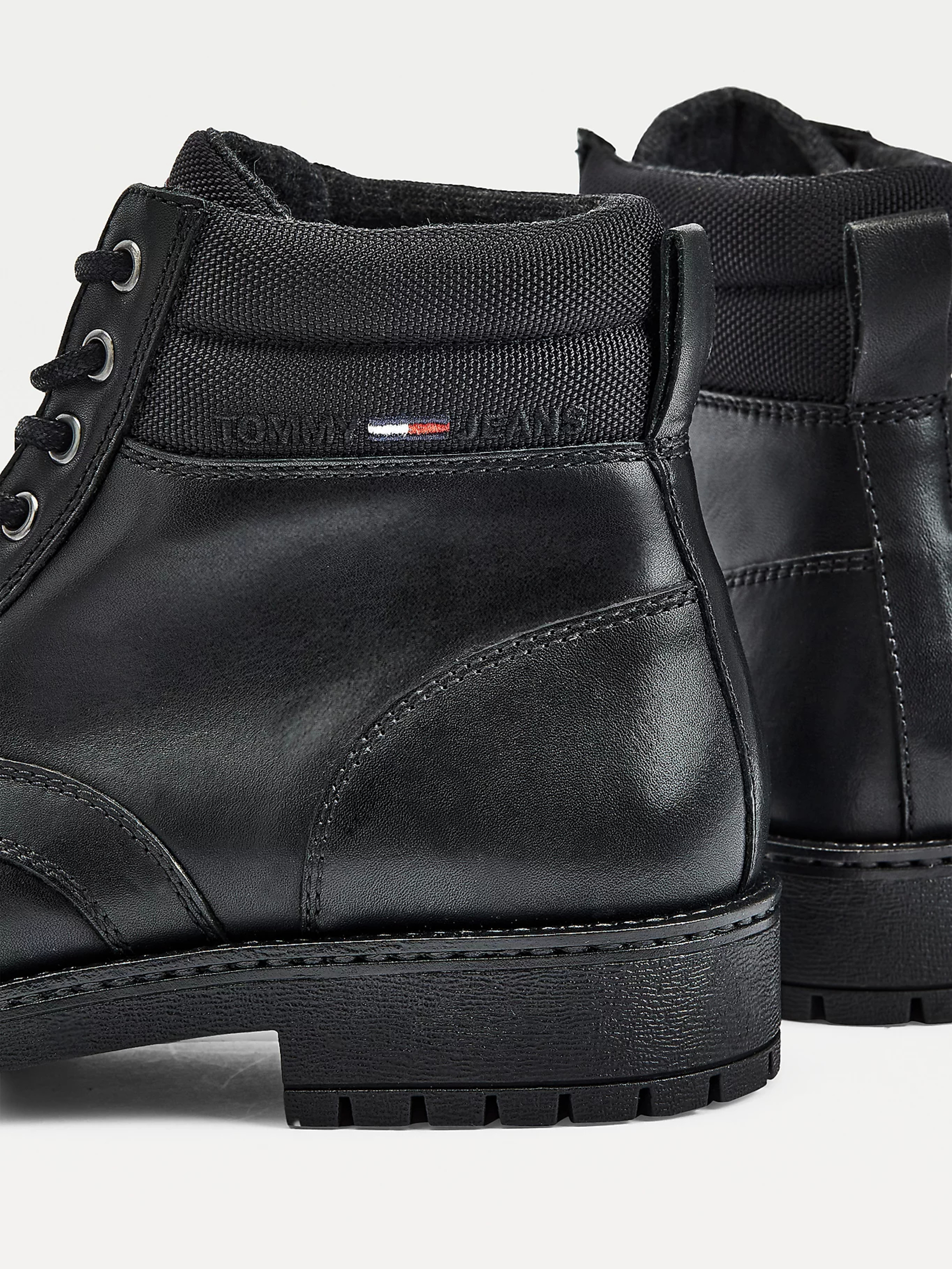 Tommy Jeans pánské černé kotníkové boty - 44 (BDS)