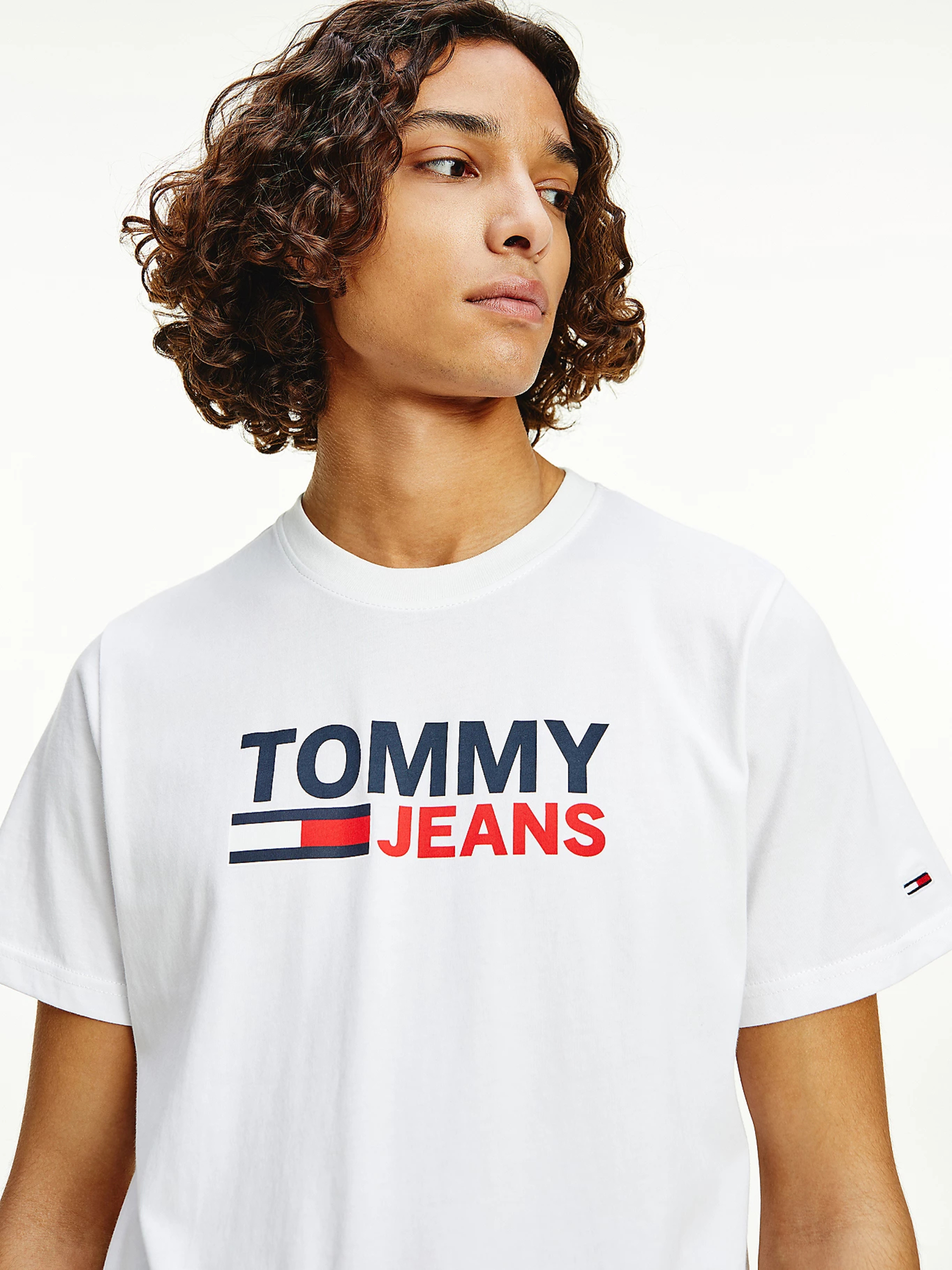 Tommy Jeans pánské bílé triko CORP LOGO - M (YBR)