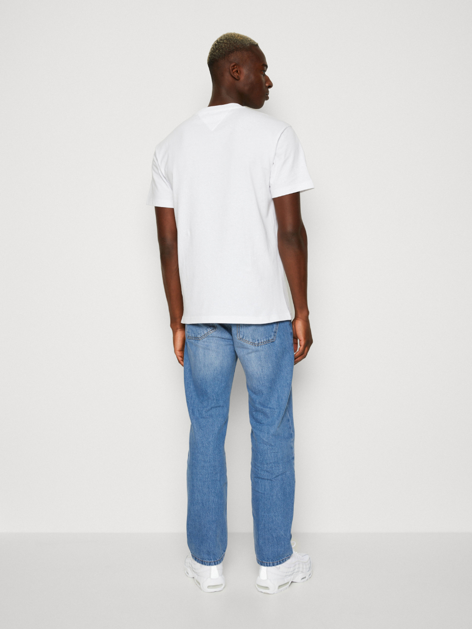Tommy Jeans pánské bílé triko SIGNATURE  - M (YBR)