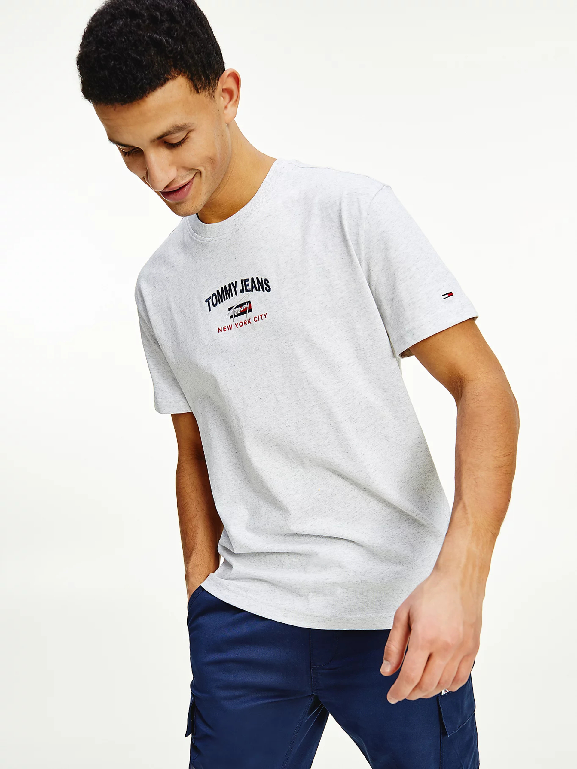 Tommy Jeans pánské světle šedé triko