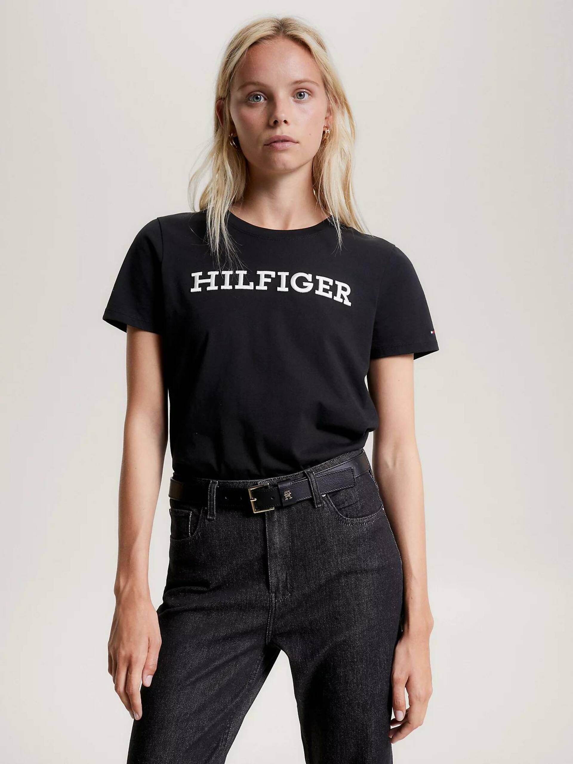 Tommy Hilfiger dámské černé tričko - L (BDS)