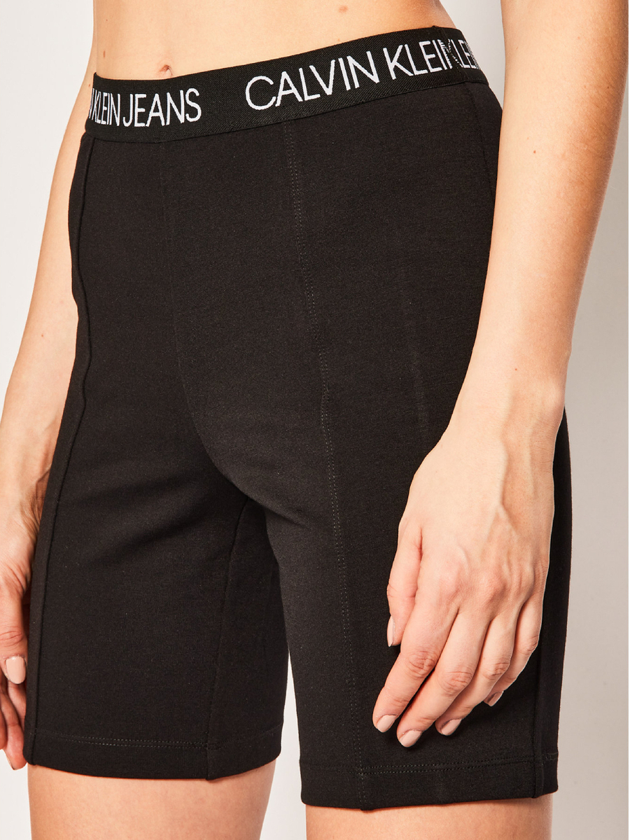 Calvin Klein dámské černé šortky Milano - XS (BAE)