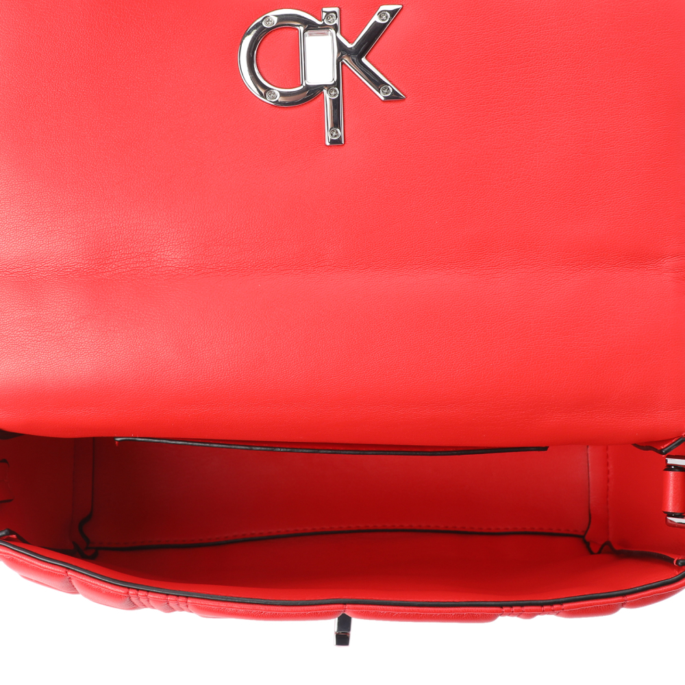 Calvin Klein dámská červená kabelka Flap - OS (XA8)